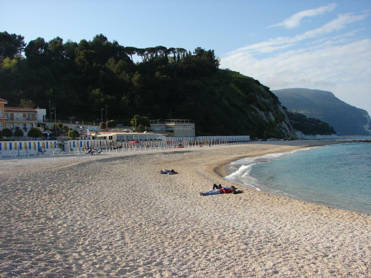 La Casina Delle Fate Hotel Numana Luaran gambar